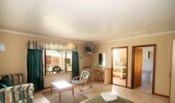 Pine Lodge Resort Port Elizabeth 3*,